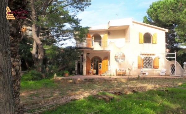 Villa in vendita in Località Capo Vaticano