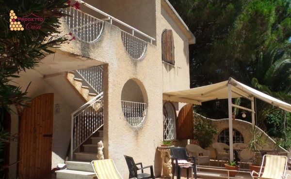 Villa in vendita in Località Capo Vaticano