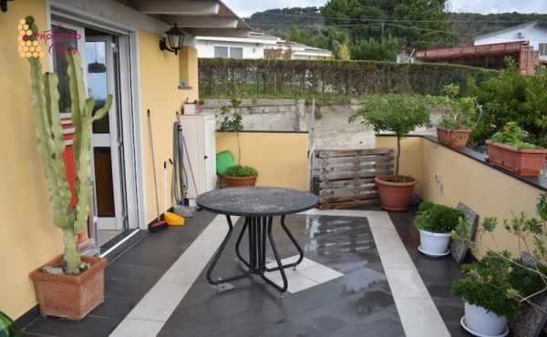  Villa con ampio giardino a Capo Vaticano